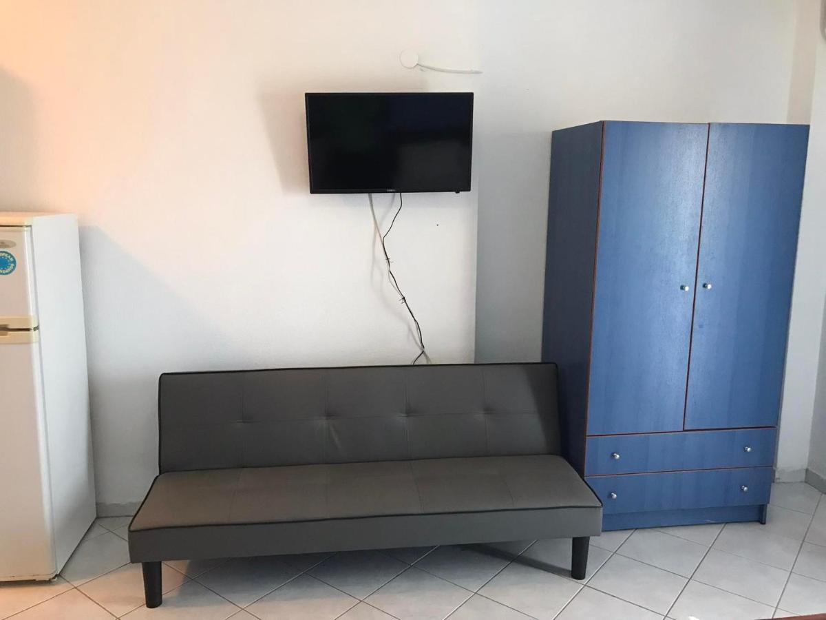 Karaoyli Apartments Studios Kókkinon Nerón المظهر الخارجي الصورة
