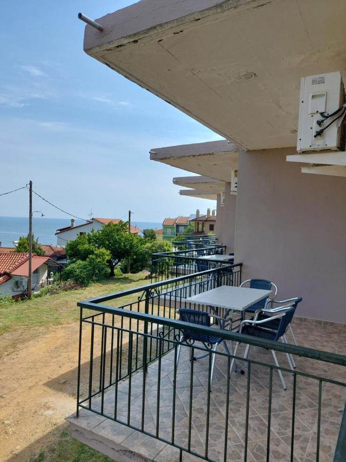 Karaoyli Apartments Studios Kókkinon Nerón المظهر الخارجي الصورة